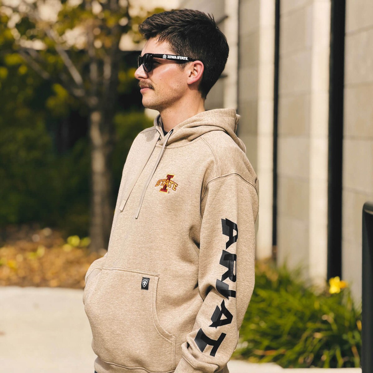 Ariat I-State Oatmeal Hood left sleeve